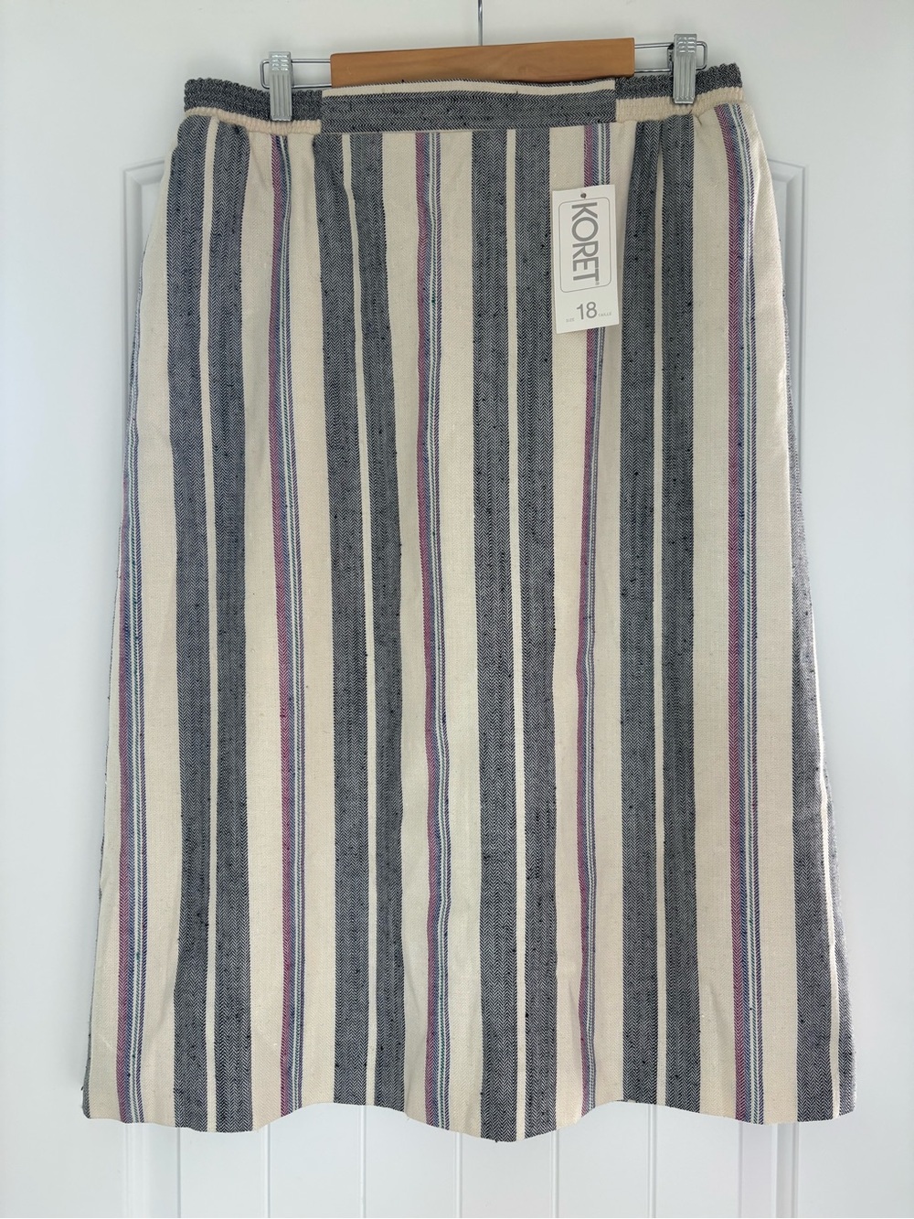 Vintage NWT Koret Women's Cream, Grey, Pink Striped Midi Skirt | Size 18